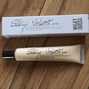 Milky Dress Silky Velvet Primer 30ml memebox